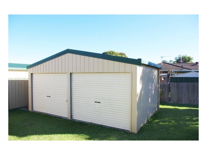 11 Cross Street, Old Bar NSW 2430