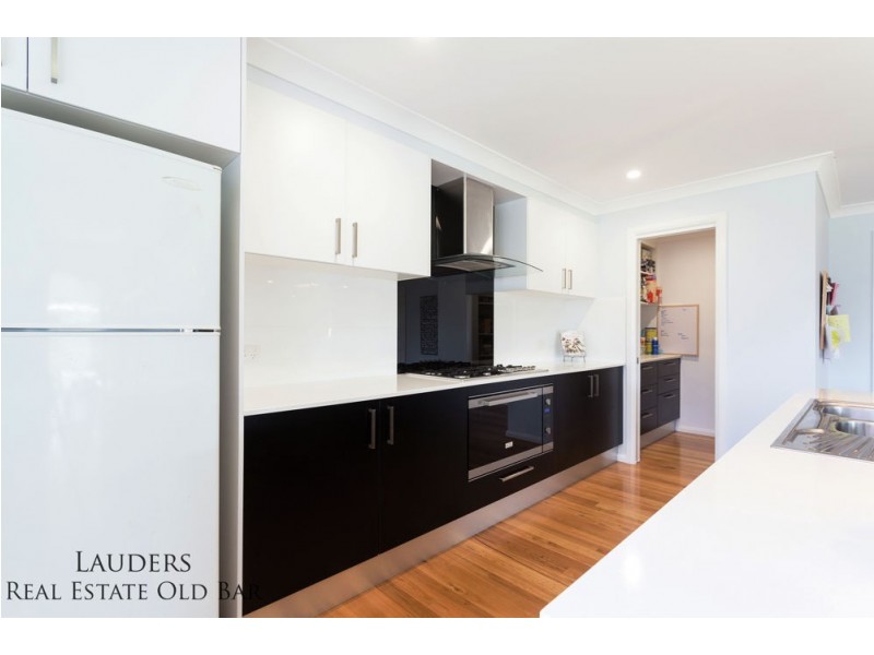 26 Shantull Drive, Wallabi Point NSW 2430