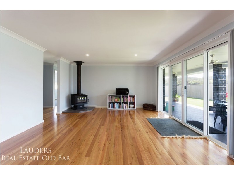 26 Shantull Drive, Wallabi Point NSW 2430