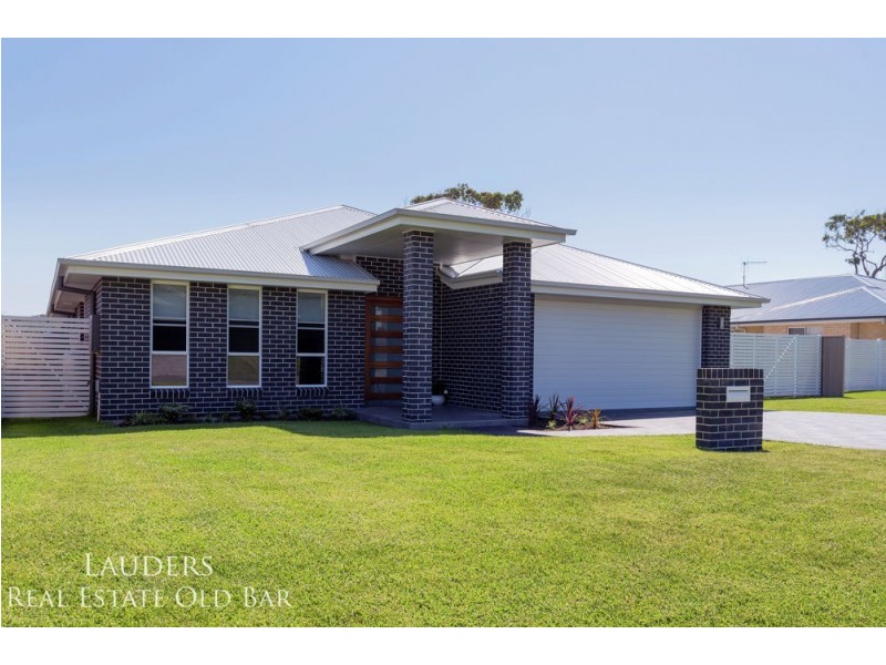 26 Shantull Drive, Wallabi Point NSW 2430