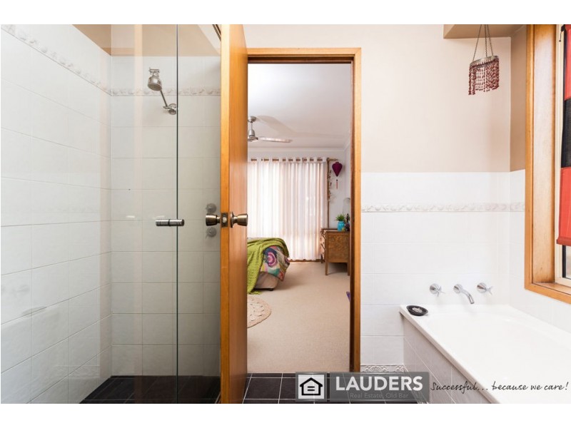 31 Gannet Crescent, Old Bar NSW 2430