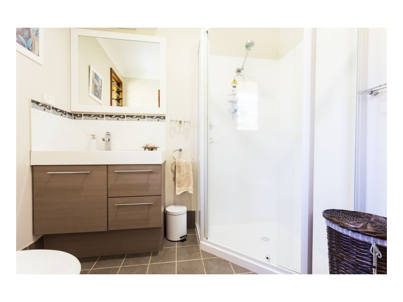 27 Kolinda Drive, Old Bar NSW 2430
