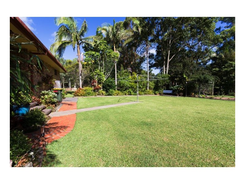 27 Kolinda Drive, Old Bar NSW 2430