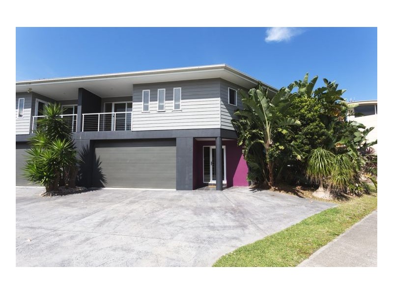 Unit 2, 3/38 lewis street, Old Bar NSW 2430