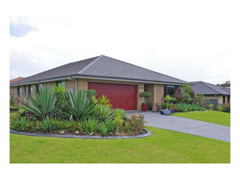 42 Ivy Crescent, Old Bar NSW 2430