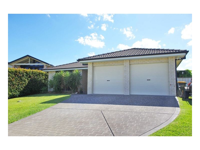 32 Mistral Place, Old Bar NSW 2430