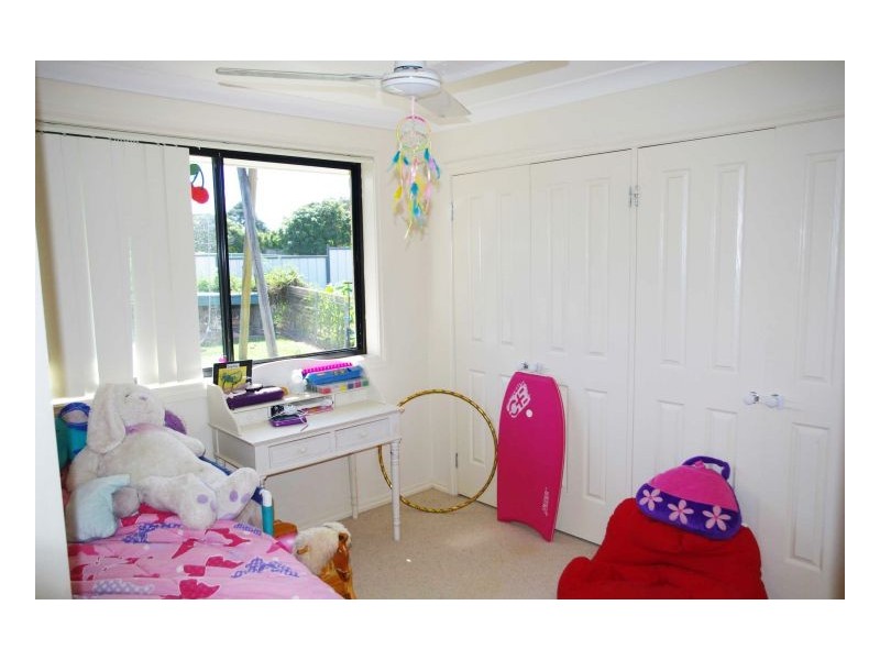 32 Mistral Place, Old Bar NSW 2430