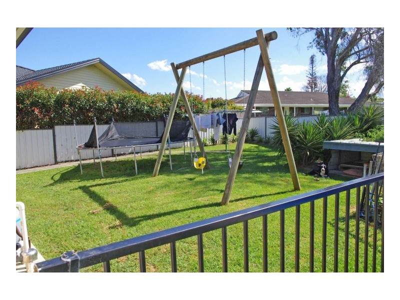 32 Mistral Place, Old Bar NSW 2430