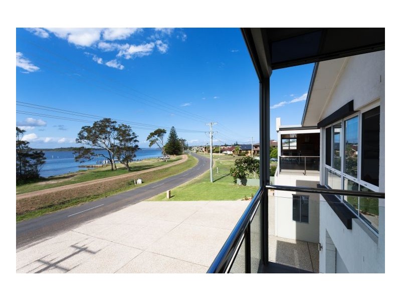 1/29 Main Road, Manning Point NSW 2430