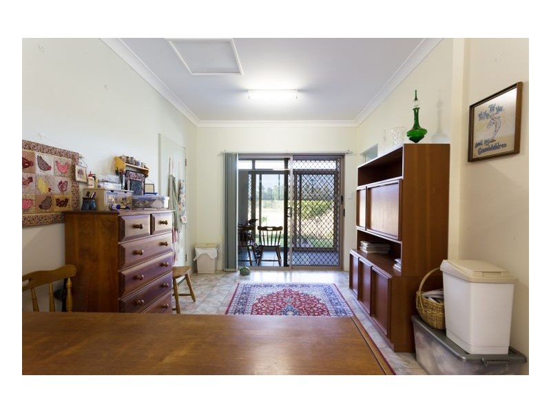 4 Seasound Close, Old Bar NSW 2430