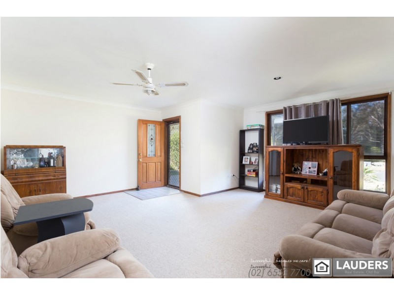 13 Drury Close, Old Bar NSW 2430