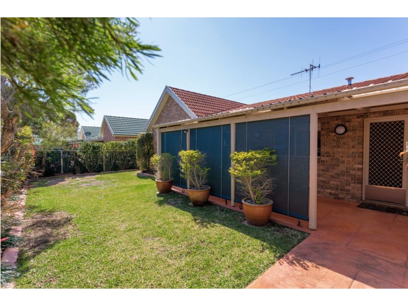33 Medowie Road, Old Bar NSW 2430