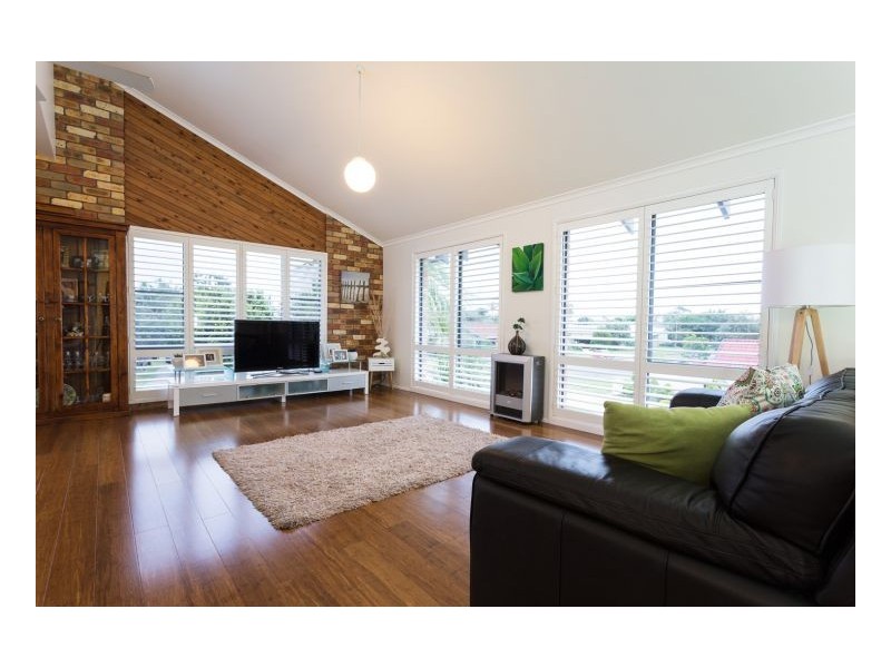 4 Spinnaker Cove, Wallabi Point NSW 2430