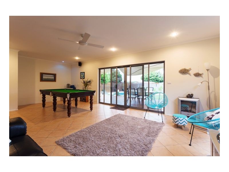 4 Spinnaker Cove, Wallabi Point NSW 2430