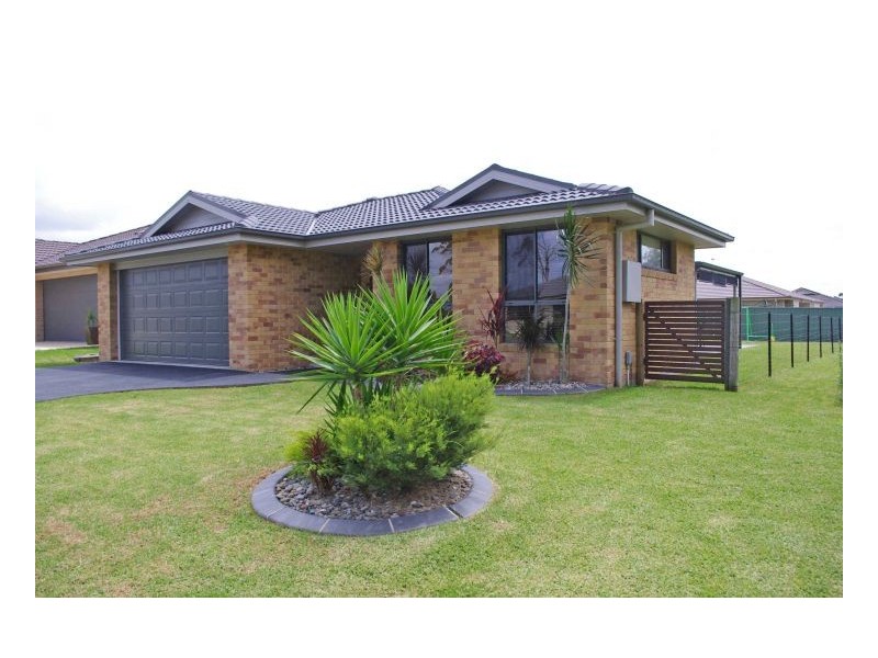 14 Mackerel Way, Old Bar NSW 2430