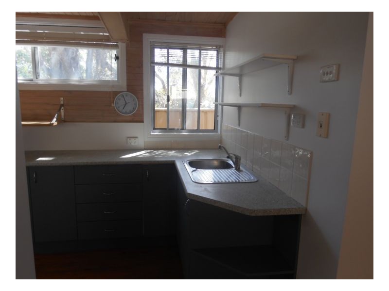 25 Old Bar Road, Old Bar NSW 2430