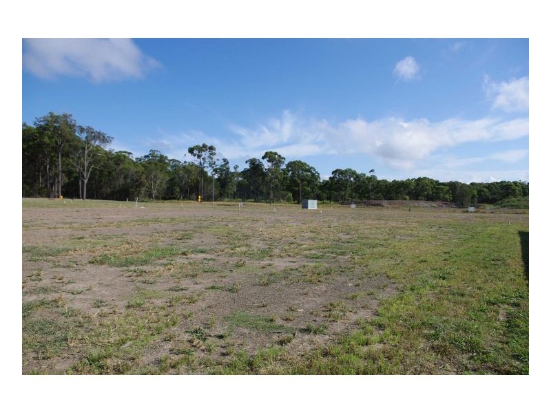 7 Threadfin Court, Old Bar NSW 2430