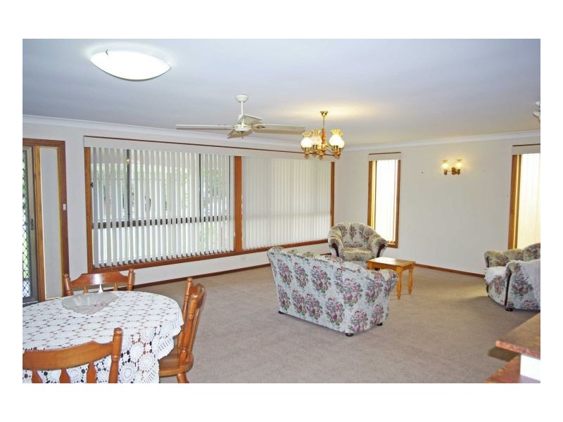 16 Sheppard Street, Old Bar NSW 2430