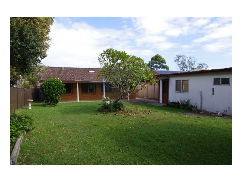 16 Sheppard Street, Old Bar NSW 2430