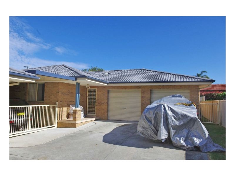 2/64 Old Bar Road, Old Bar NSW 2430