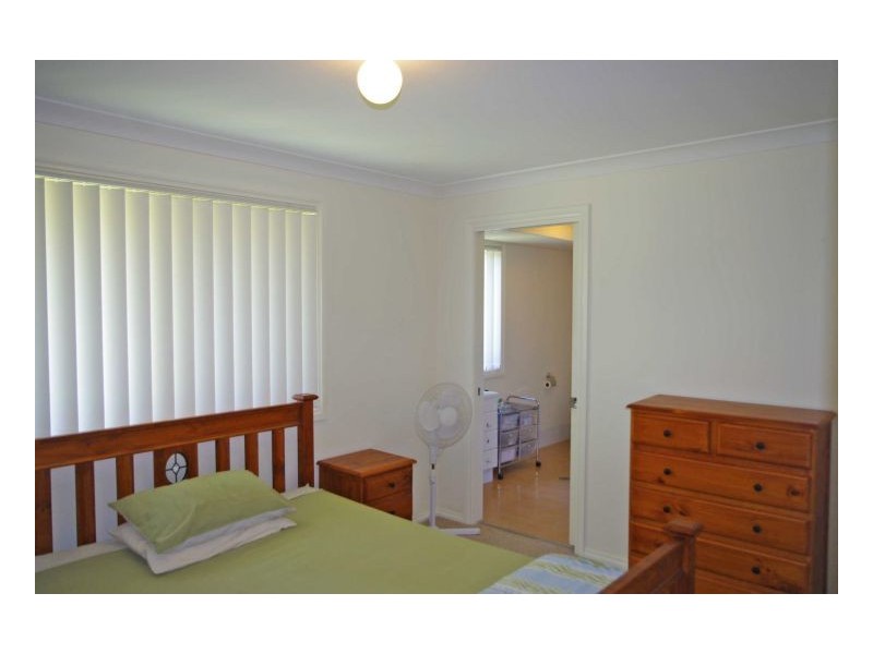 2/64 Old Bar Road, Old Bar NSW 2430