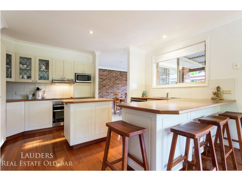 128 Waterman Street, Old Bar NSW 2430
