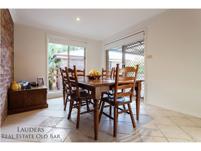 128 Waterman Street, Old Bar NSW 2430