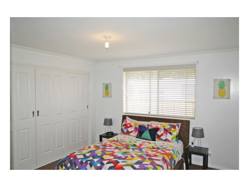 17a Albatross Way, Old Bar NSW 2430
