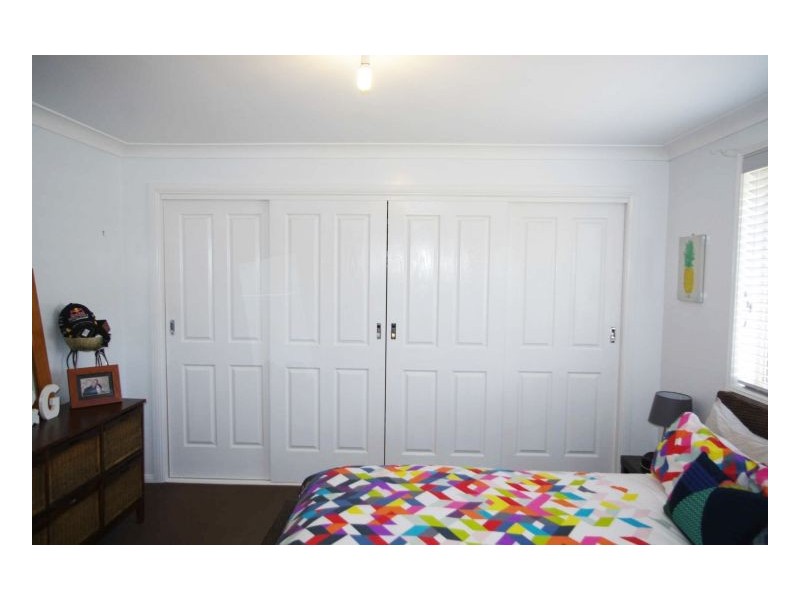 17a Albatross Way, Old Bar NSW 2430