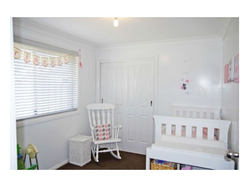 17a Albatross Way, Old Bar NSW 2430