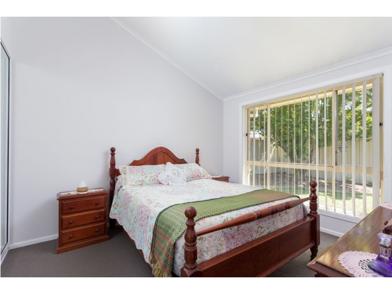 2/9 Carrabeen Drive, Old Bar NSW 2430