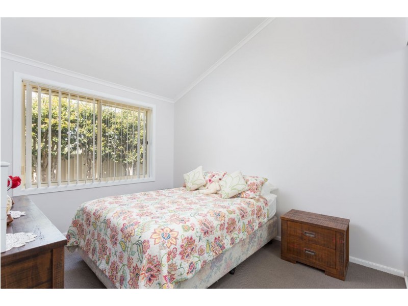 2/9 Carrabeen Drive, Old Bar NSW 2430