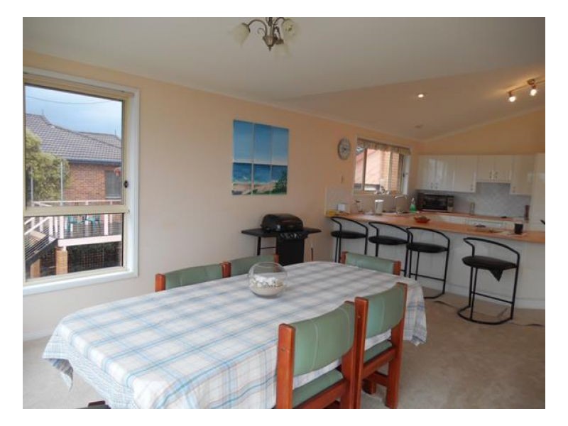 4 Lewis Street, Old Bar NSW 2430