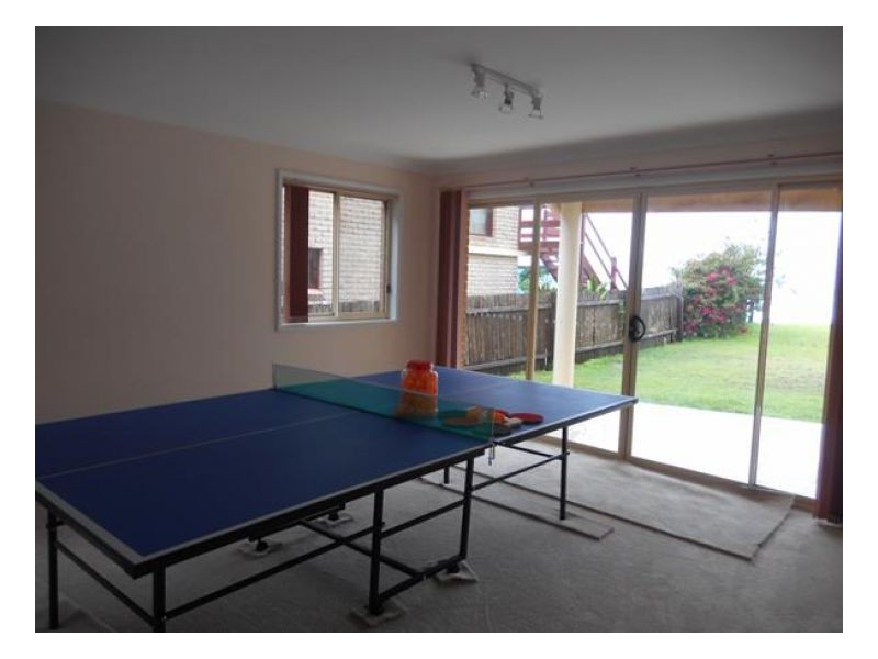4 Lewis Street, Old Bar NSW 2430