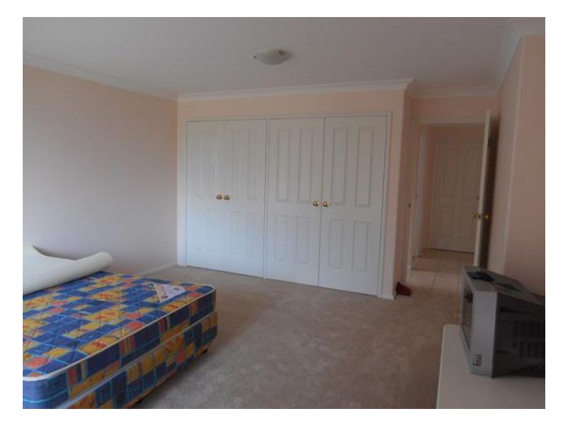 4 Lewis Street, Old Bar NSW 2430