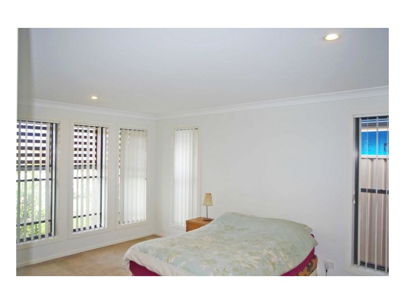 47 Albatross Way, Old Bar NSW 2430