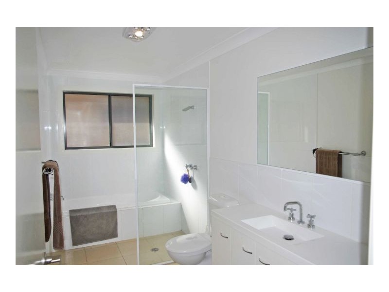 47 Albatross Way, Old Bar NSW 2430