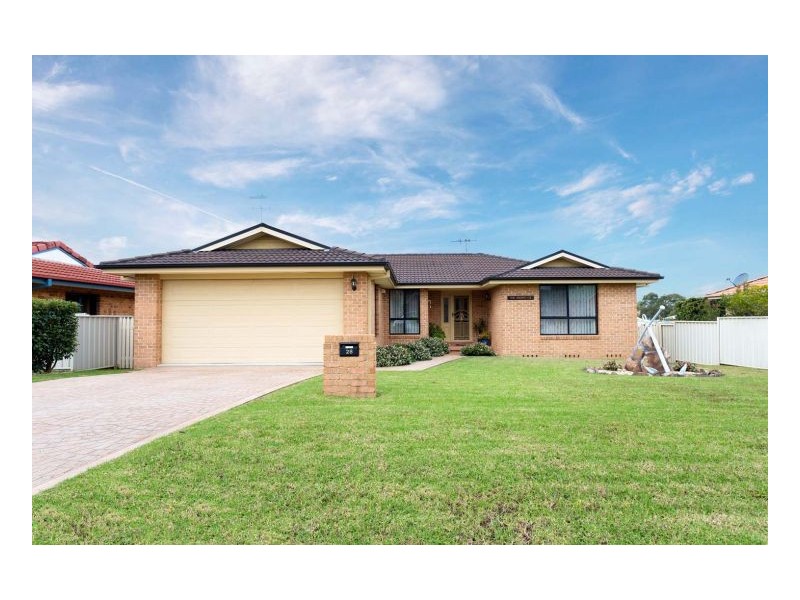 28 Medowie Road, Old Bar NSW 2430