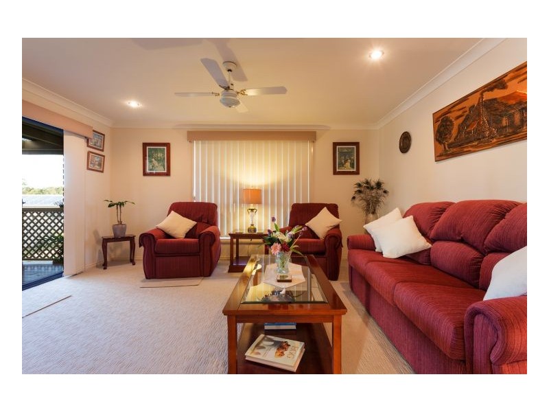 28 Medowie Road, Old Bar NSW 2430