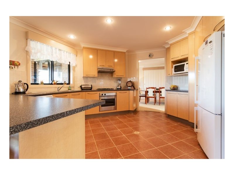 28 Medowie Road, Old Bar NSW 2430