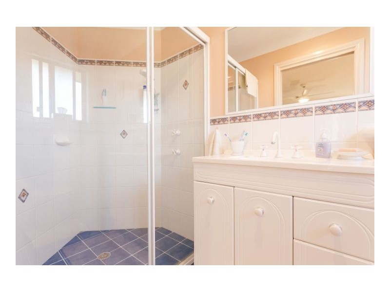 28 Medowie Road, Old Bar NSW 2430