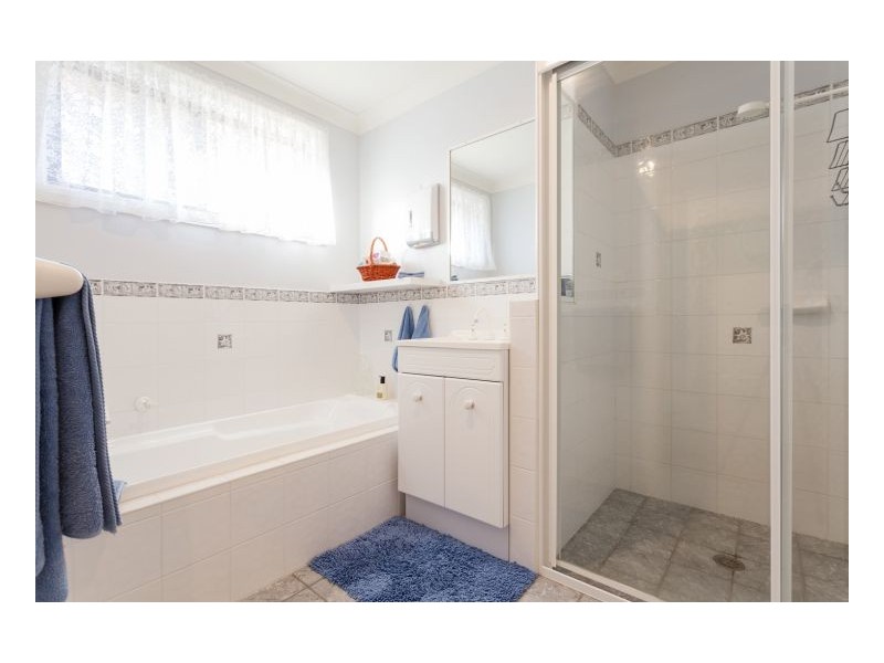 28 Medowie Road, Old Bar NSW 2430