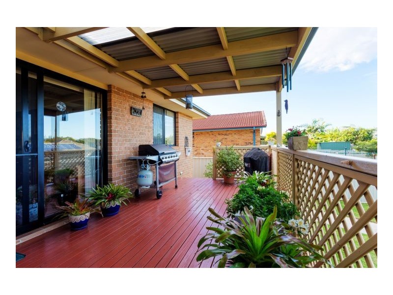 28 Medowie Road, Old Bar NSW 2430
