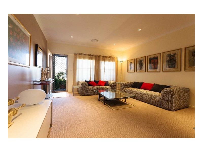 33 Medowie Road, Old Bar NSW 2430