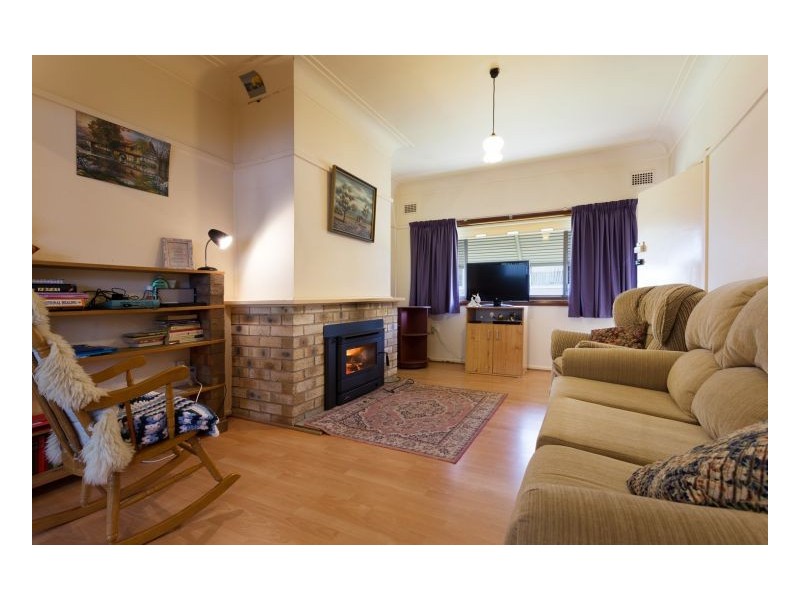 4 Robertson Street, Taree NSW 2430