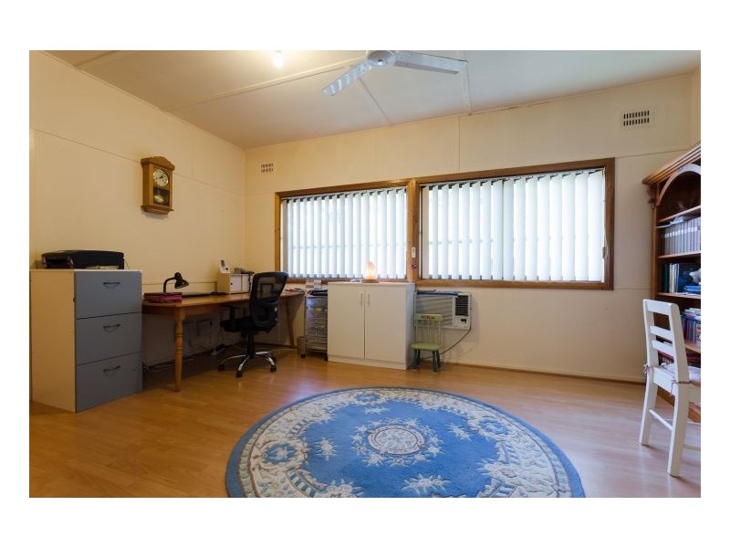 4 Robertson Street, Taree NSW 2430