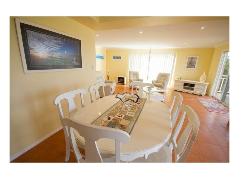 24 Ocean Drive, Wallabi Point NSW 2430
