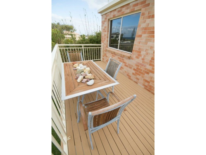 24 Ocean Drive, Wallabi Point NSW 2430