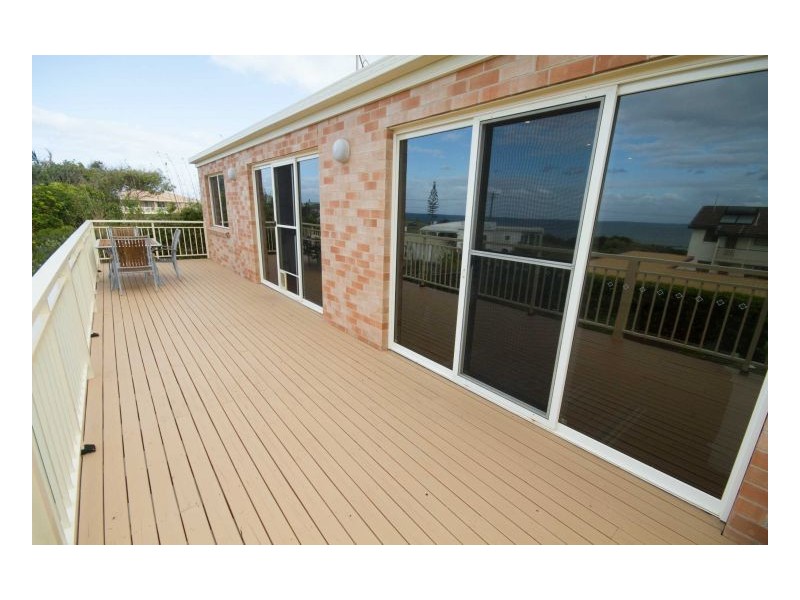 24 Ocean Drive, Wallabi Point NSW 2430
