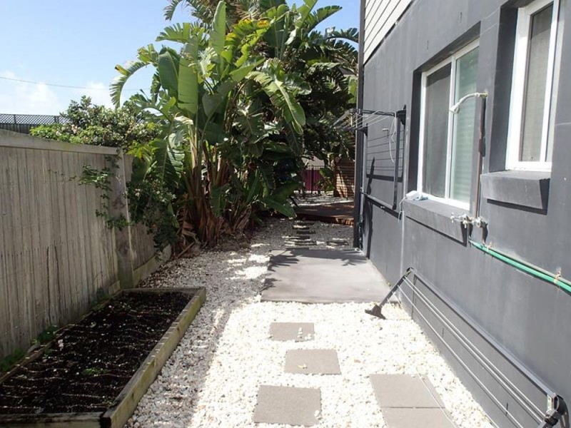 1,3,38 Lewis Street, Old Bar NSW 2430